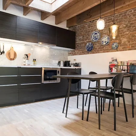 Bed and Breakfast Stunning Centre 3*